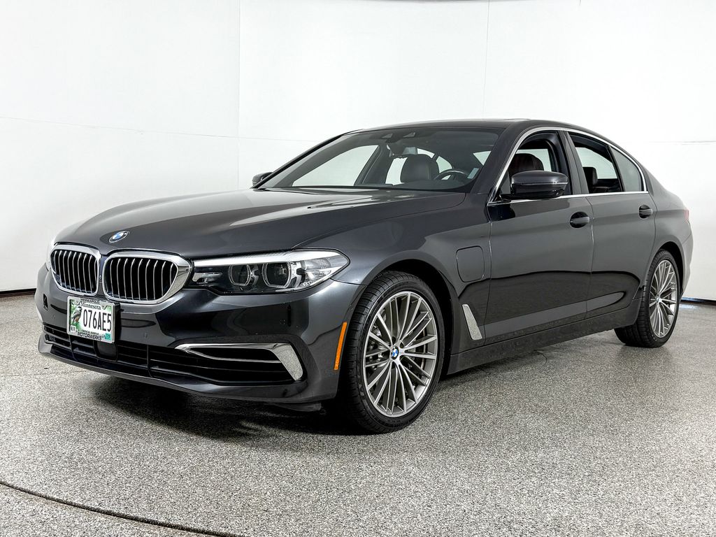 Thumbnail: 2020 BMW 5 Series - 1