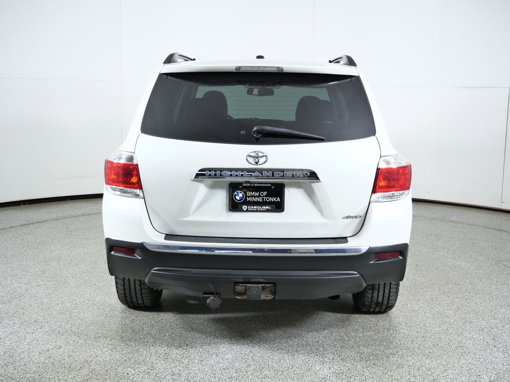 Thumbnail: 2011 Toyota Highlander - 11