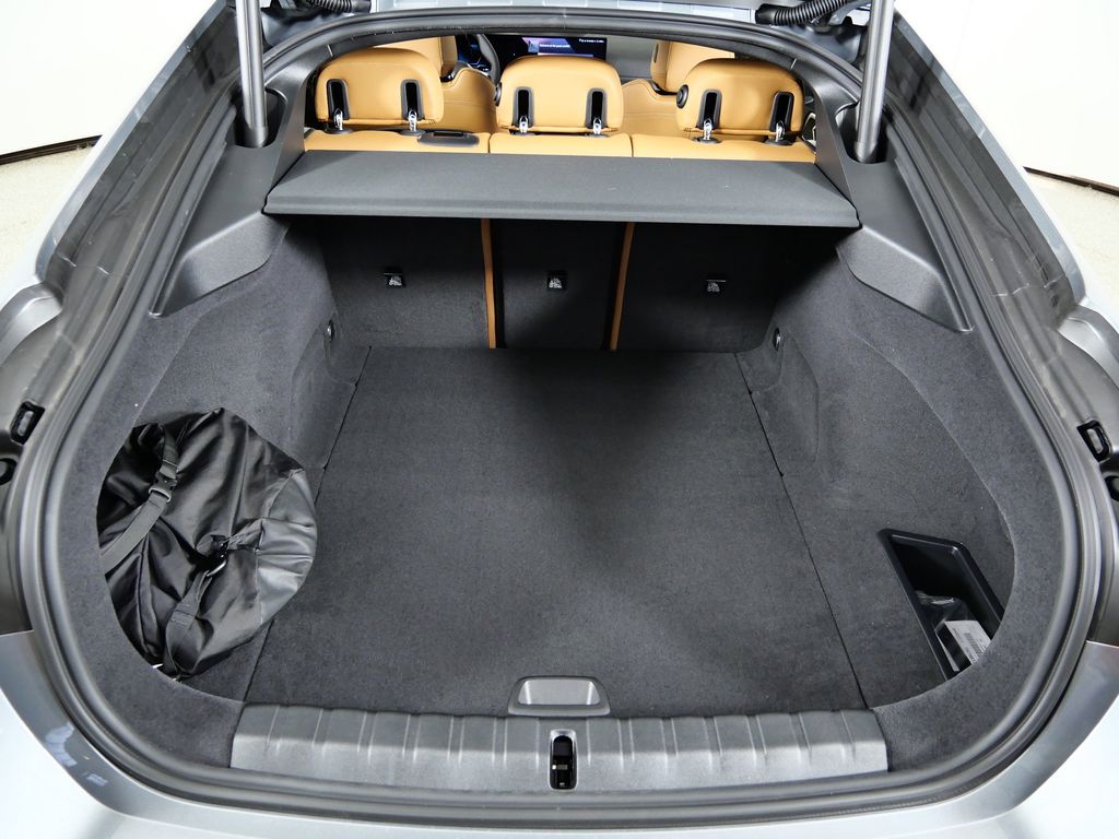 Thumbnail: 2026 BMW i4 - 27