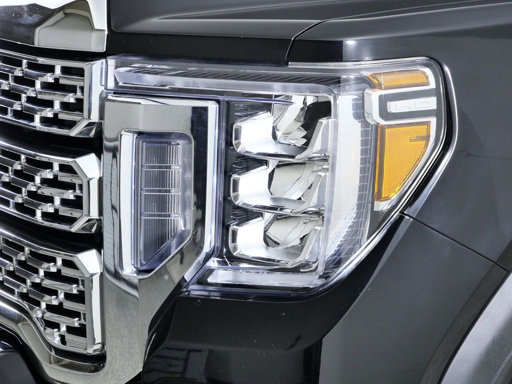 Thumbnail: 2022 GMC Sierra 2500 - 4