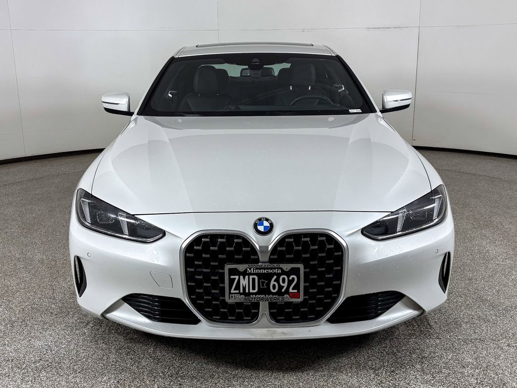 Thumbnail: 2025 BMW 4 Series - 3