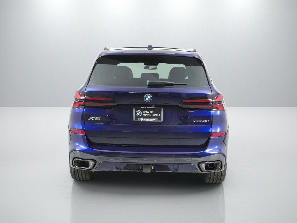 Thumbnail: 2026 BMW X5 - 10