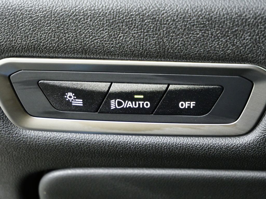 Thumbnail: 2026 BMW X7 - 41