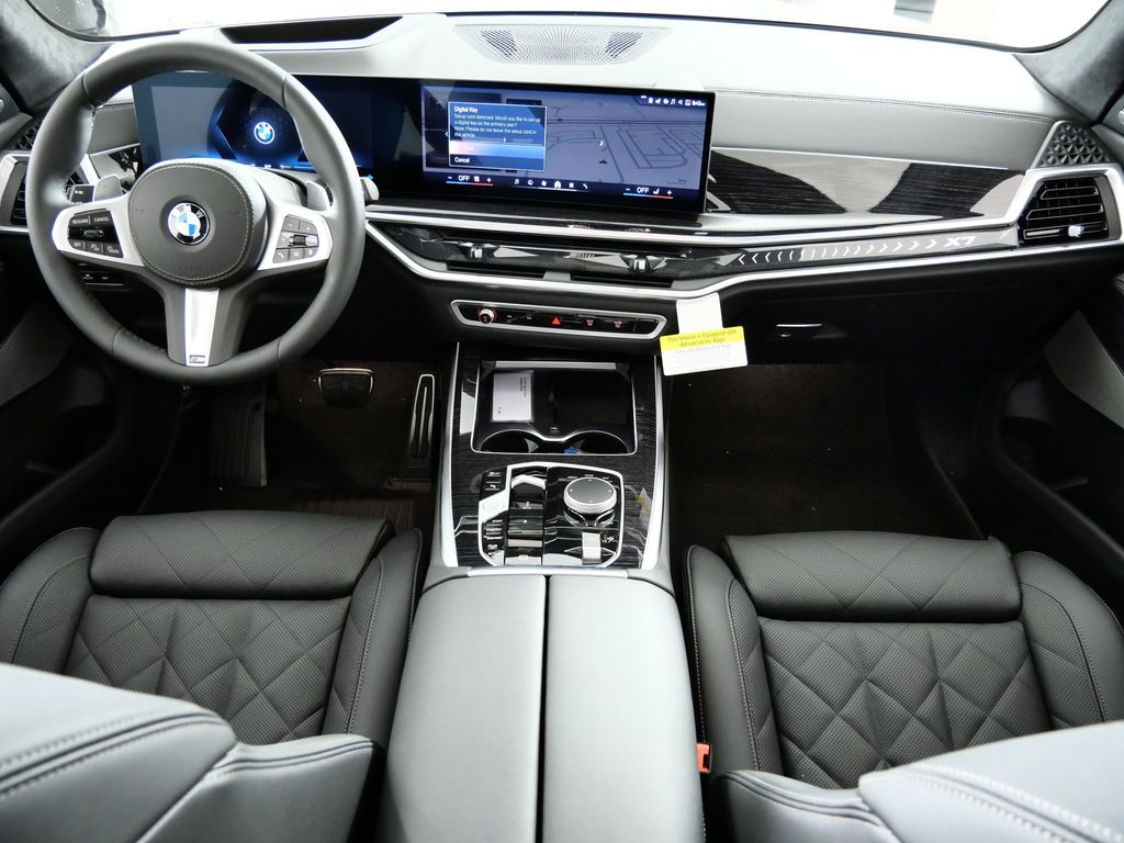 Thumbnail: 2026 BMW X7 - 5