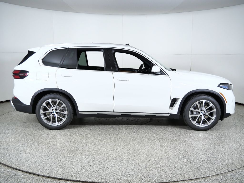 Thumbnail: 2026 BMW X5 - 8