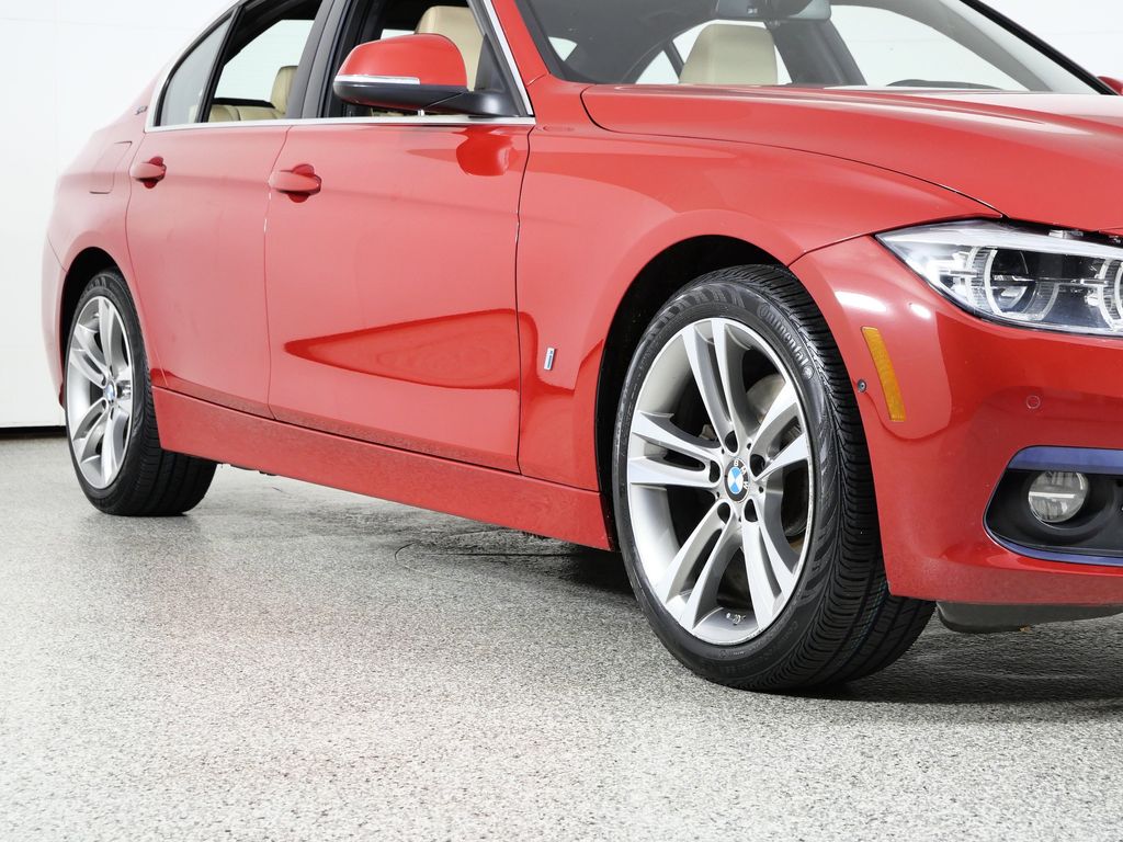 Thumbnail: 2017 BMW 3 Series - 7