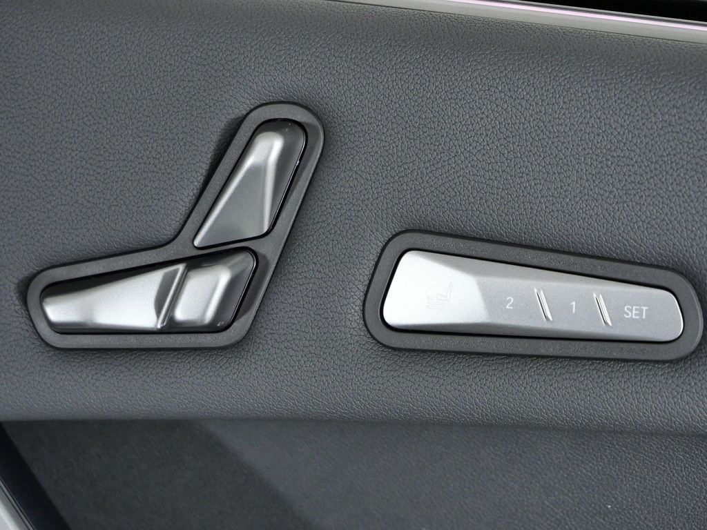 Thumbnail: 2026 BMW iX - 23