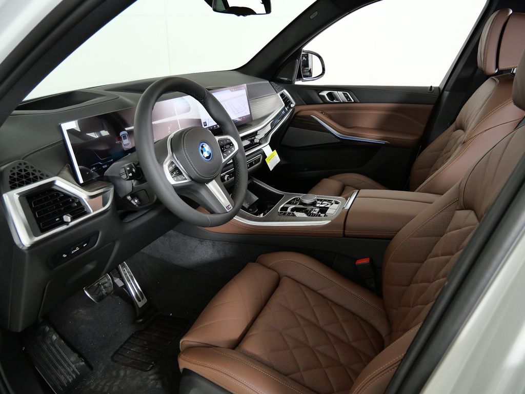 Thumbnail: 2026 BMW X5 - 35