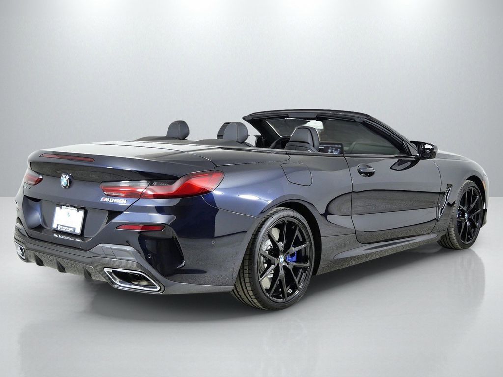 Thumbnail: 2025 BMW 8 Series - 11