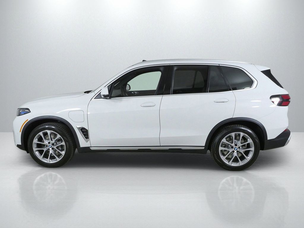 Thumbnail: 2026 BMW X5 - 15