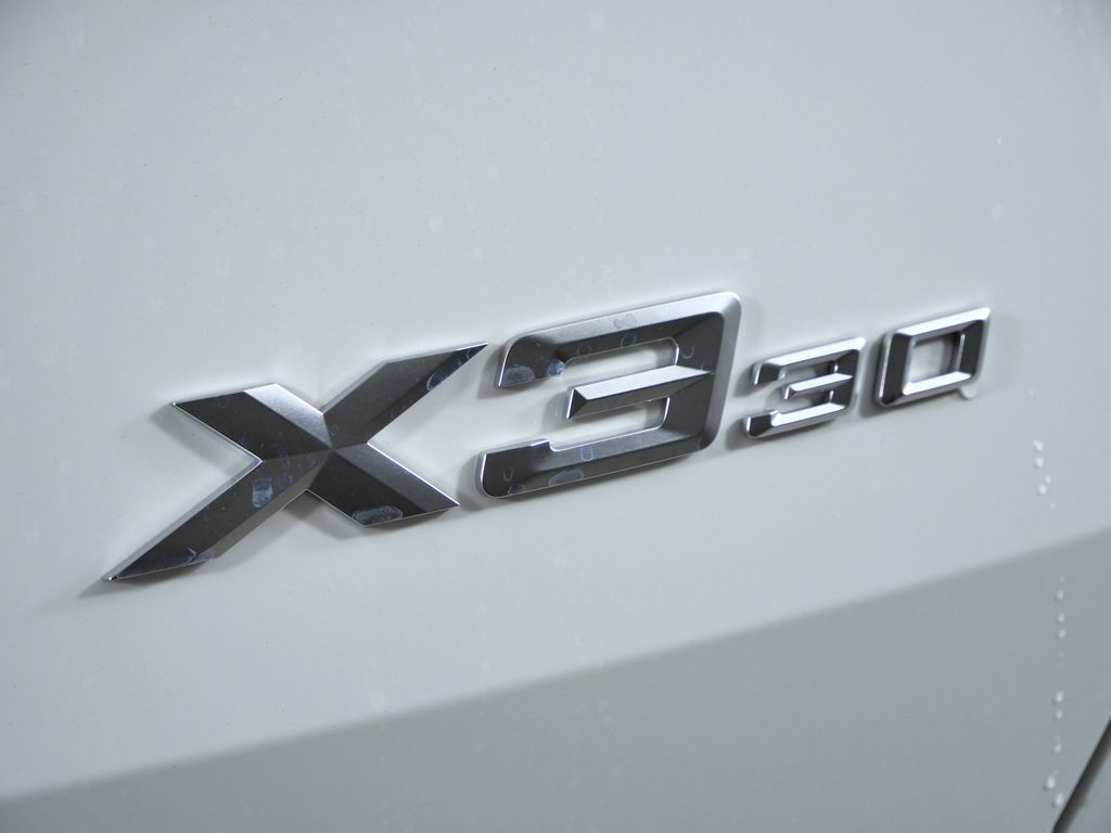 Thumbnail: 2026 BMW X3 - 12