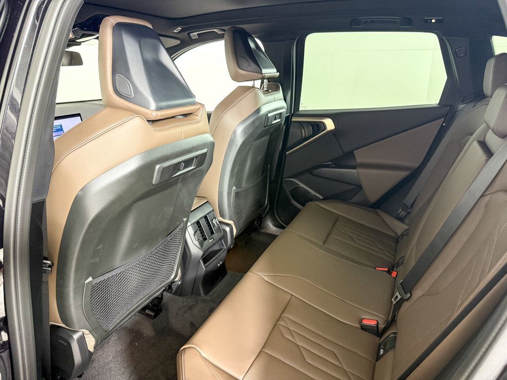 Thumbnail: 2025 BMW X3 - 29