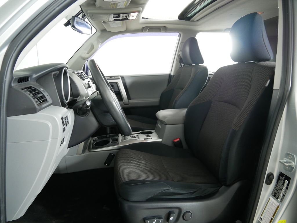 Thumbnail: 2012 Toyota 4Runner - 27