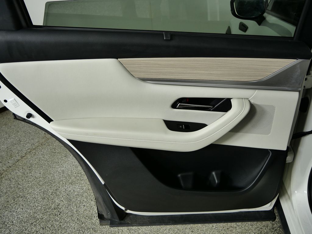 Thumbnail: 2024 Mazda CX-90 - 29