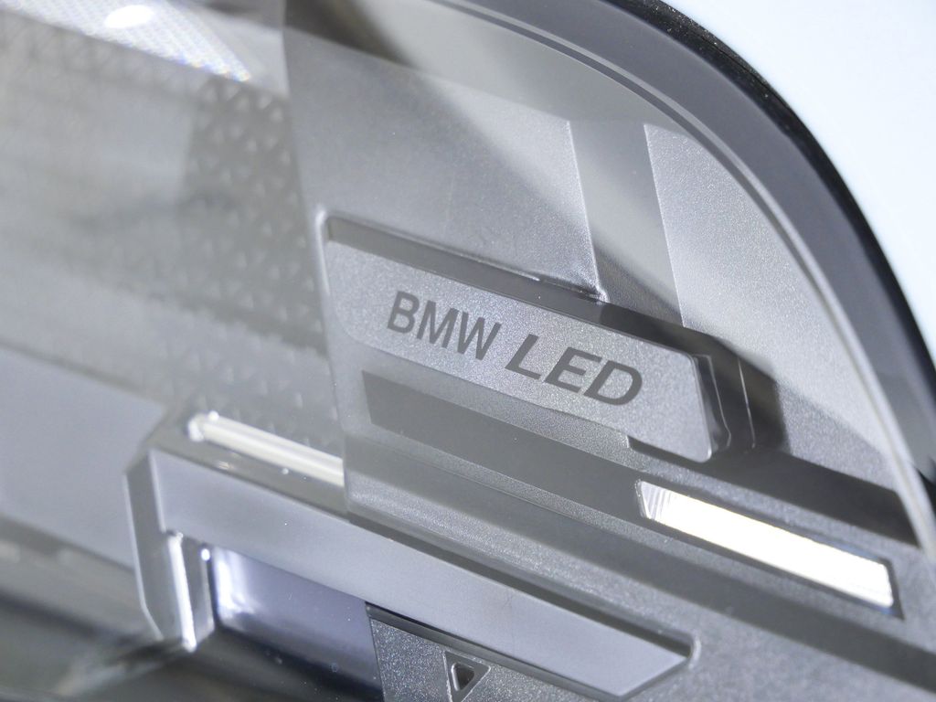 Thumbnail: 2026 BMW X5 - 4