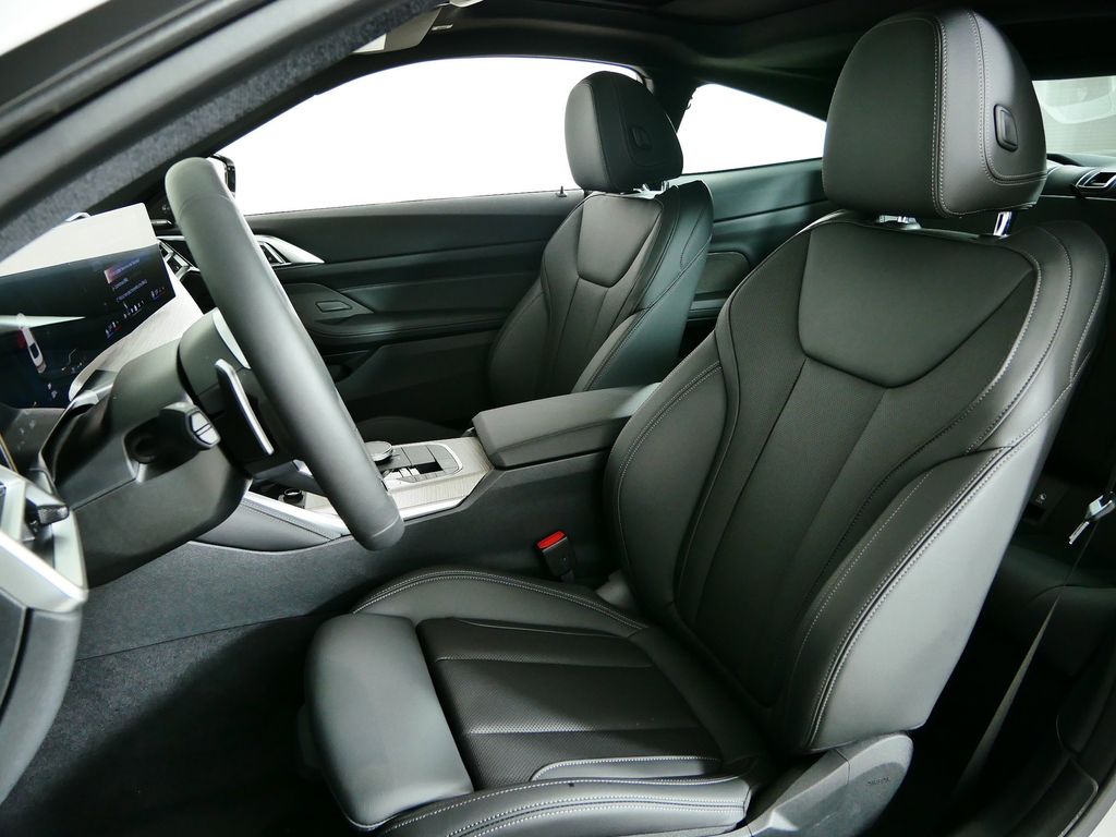 Thumbnail: 2026 BMW 4 Series - 31