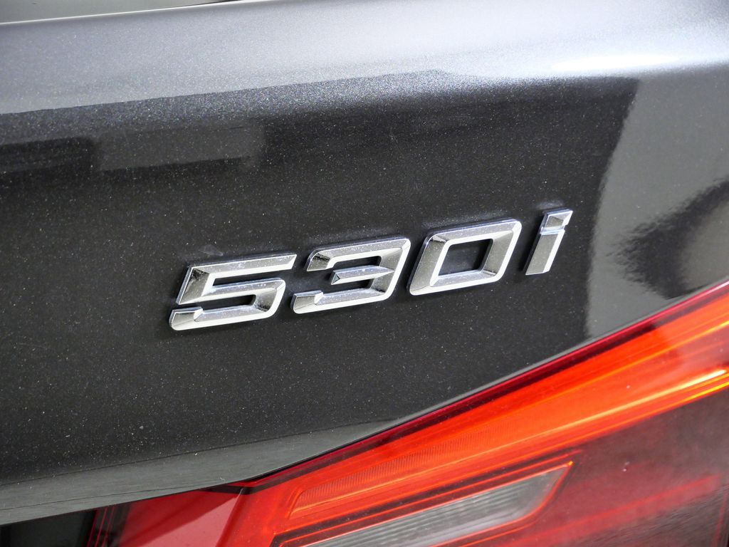 Thumbnail: 2018 BMW 5 Series - 13