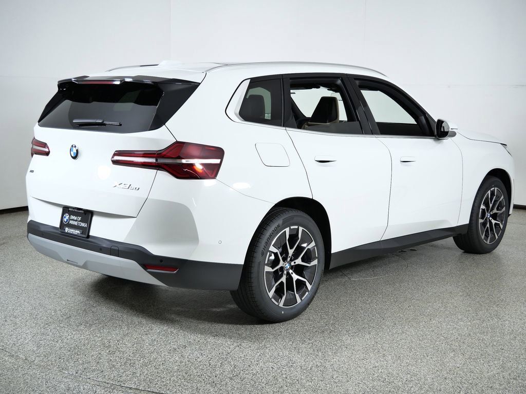 Thumbnail: 2026 BMW X3 - 11