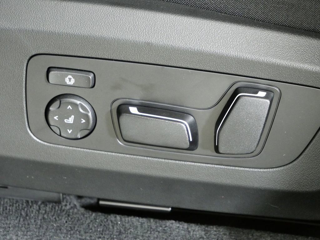 Thumbnail: 2026 BMW X3 - 41