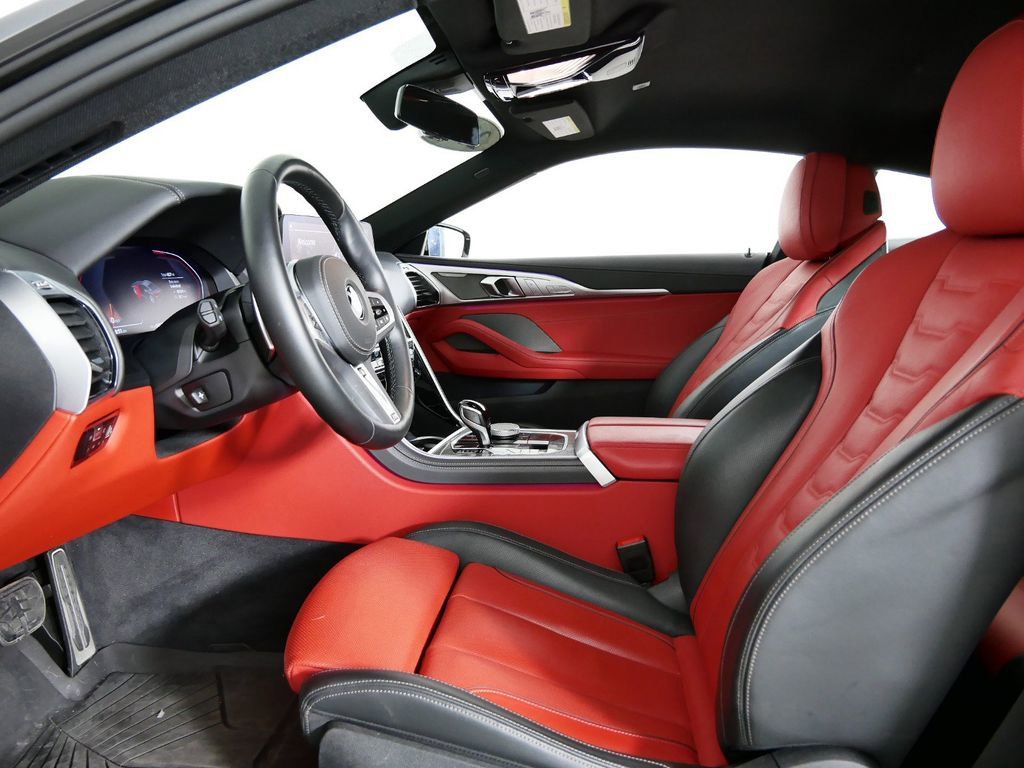 Thumbnail: 2024 BMW 8 Series - 32