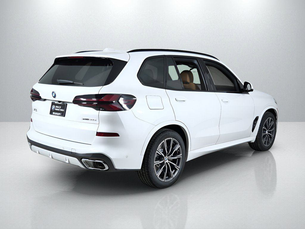 Thumbnail: 2026 BMW X5 - 10