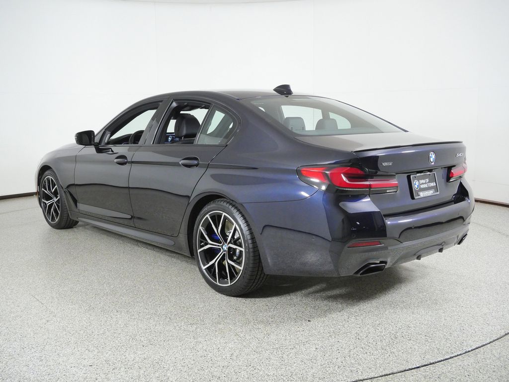 Thumbnail: 2023 BMW 5 Series - 17