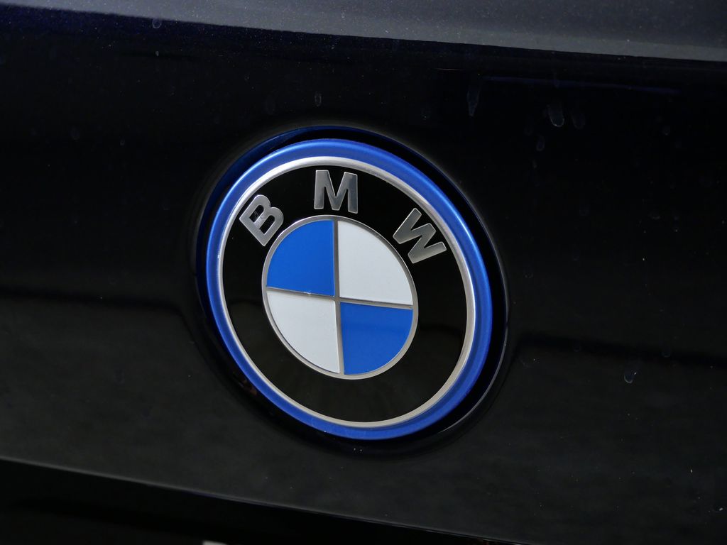 Thumbnail: 2026 BMW X5 - 11