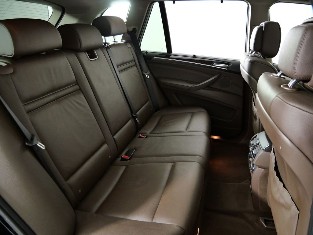 Thumbnail: 2013 BMW X5 - 26