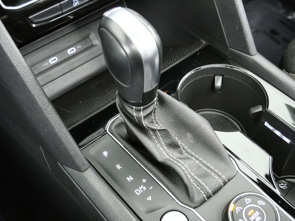 Thumbnail: 2023 Volkswagen Atlas - 44