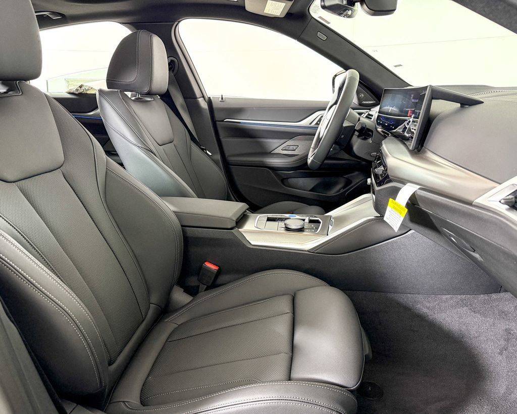 Thumbnail: 2025 BMW i4 - 26