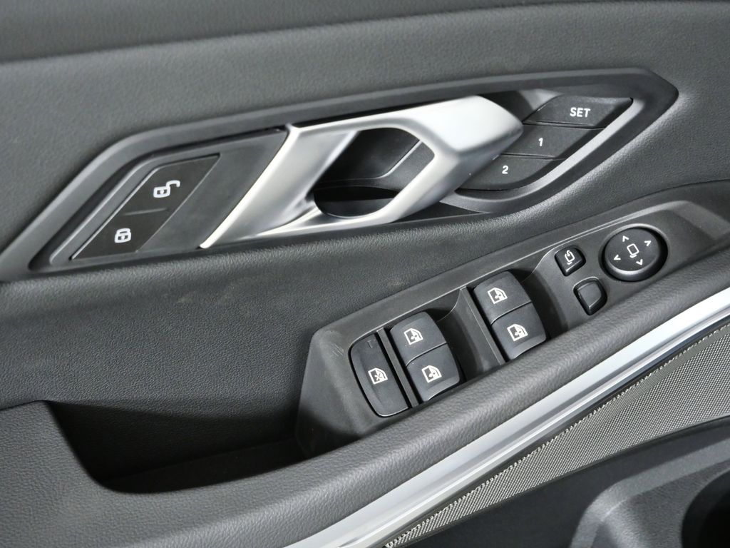 Thumbnail: 2026 BMW 3 Series - 35