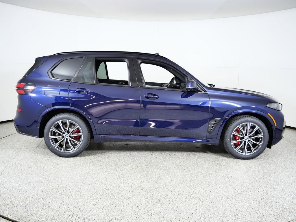 Thumbnail: 2026 BMW X5 - 10