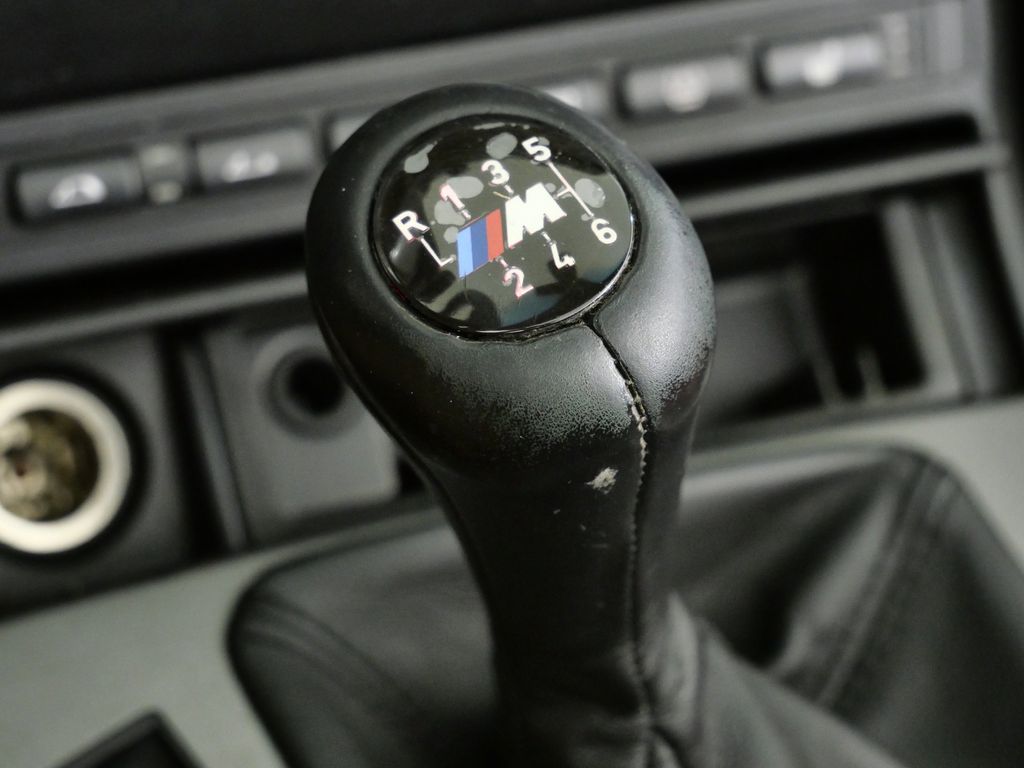 Thumbnail: 2004 BMW M3 - 44