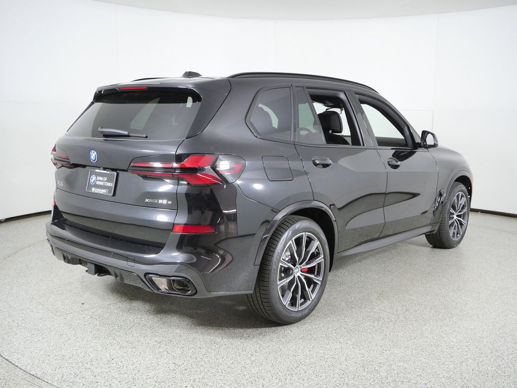 Thumbnail: 2026 BMW X5 - 9