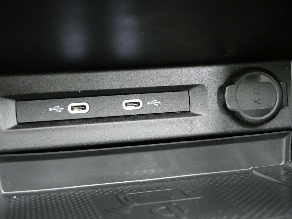 Thumbnail: 2021 Volkswagen Tiguan - 46