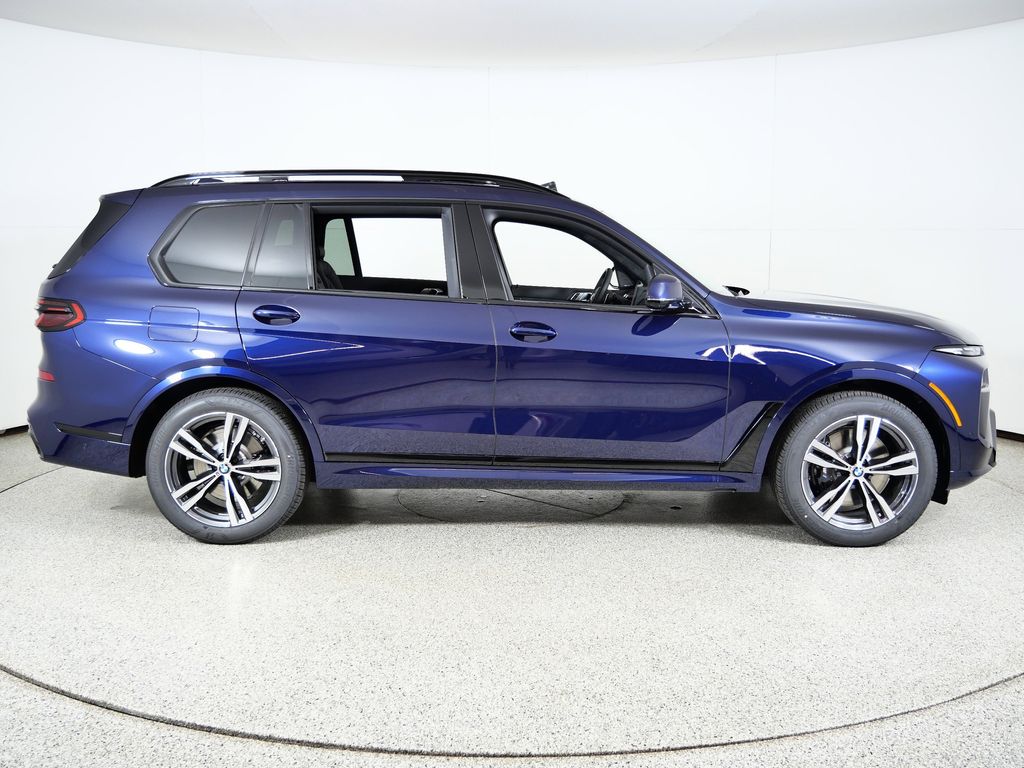 Thumbnail: 2026 BMW X7 - 8