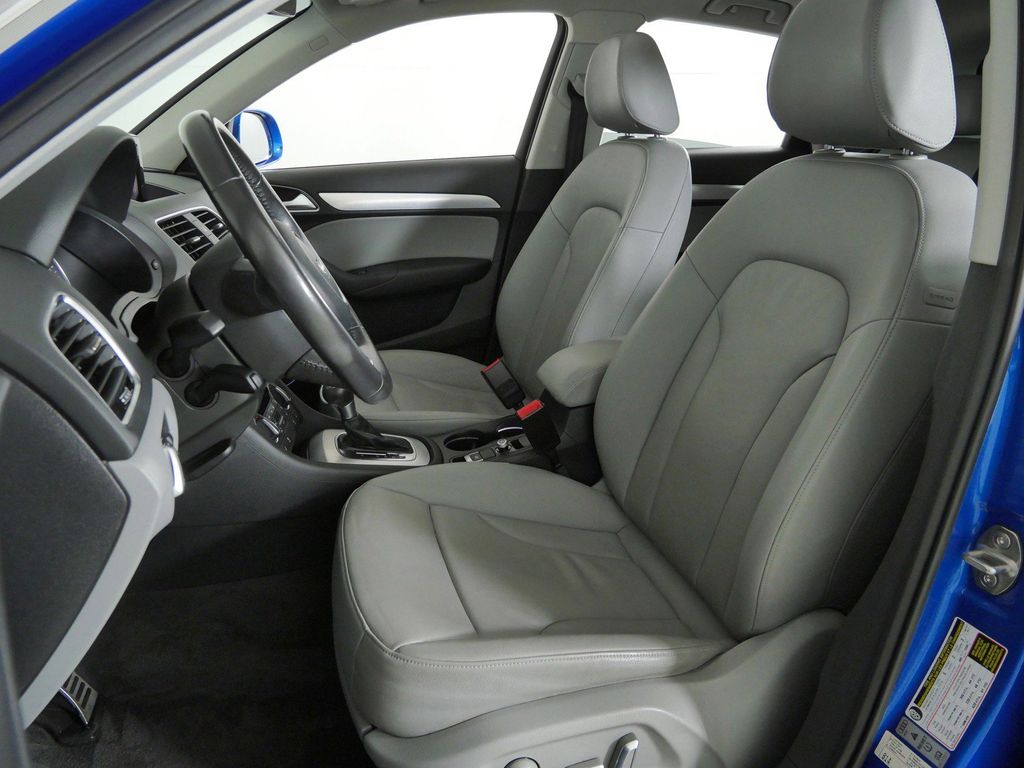 Thumbnail: 2017 Audi Q3 - 35