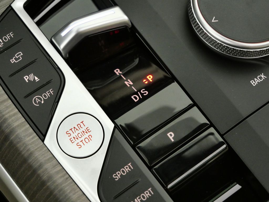 Thumbnail: 2026 BMW 3 Series - 46