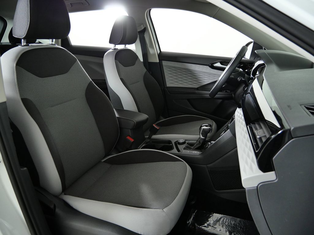 Thumbnail: 2024 Volkswagen Taos - 21