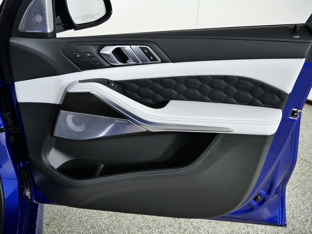 Thumbnail: 2026 BMW X5 - 19