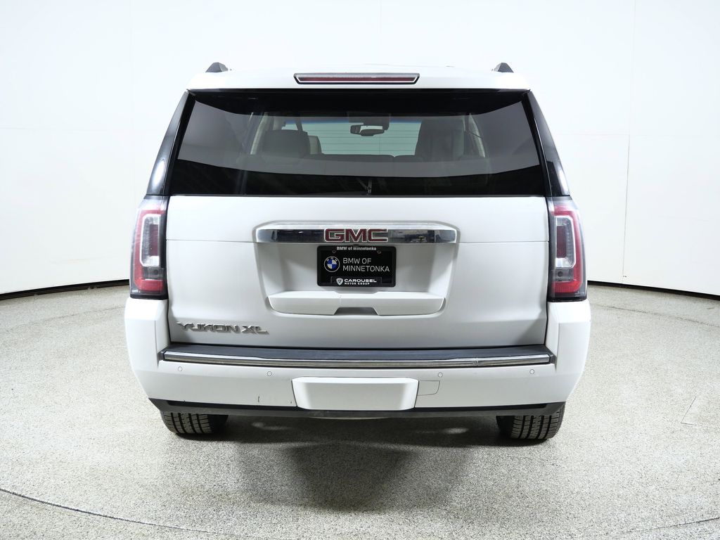 Thumbnail: 2018 GMC Yukon XL - 11