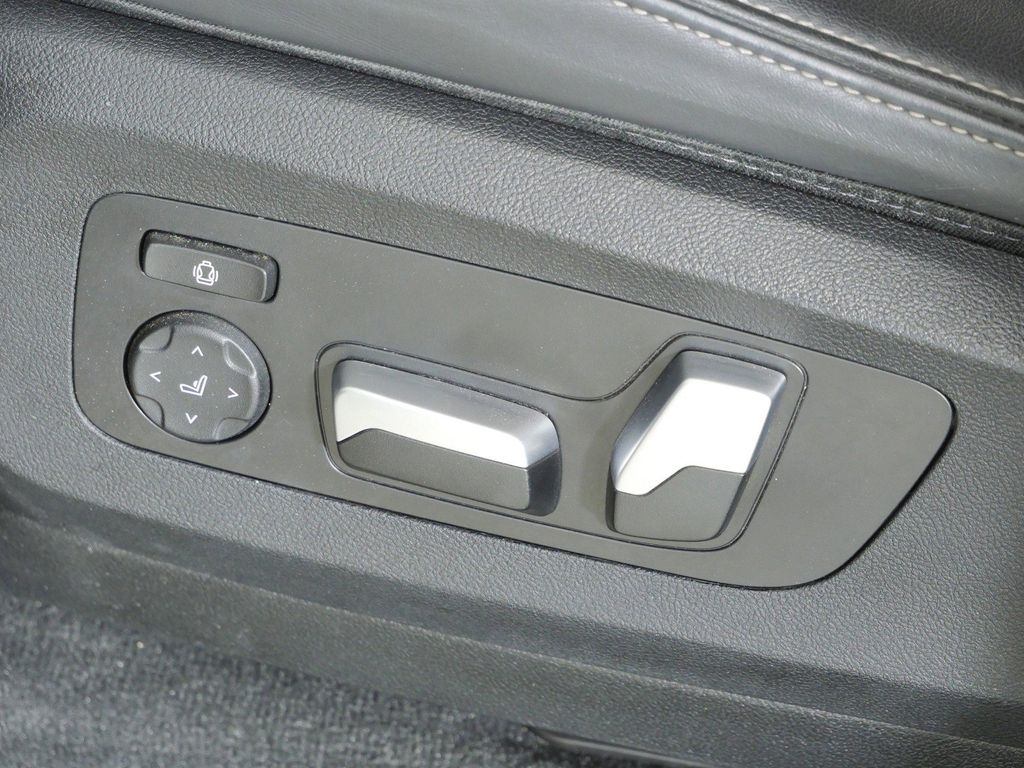 Thumbnail: 2023 BMW X5 - 43