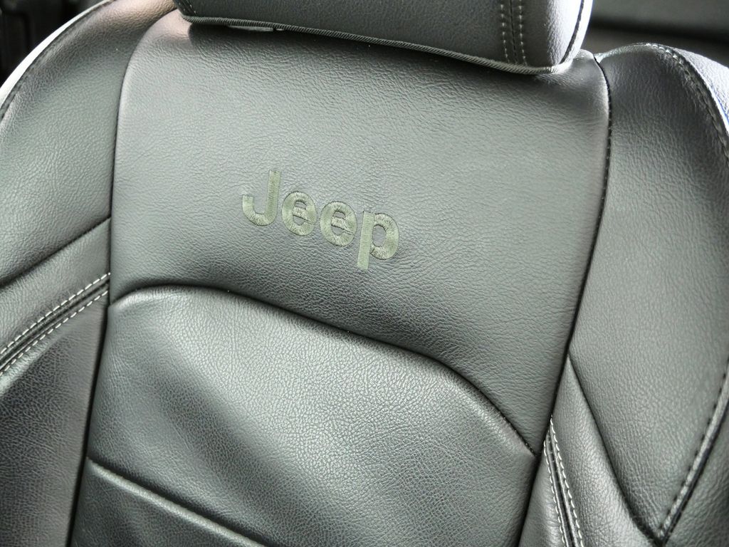 Thumbnail: 2019 Jeep Wrangler - 38