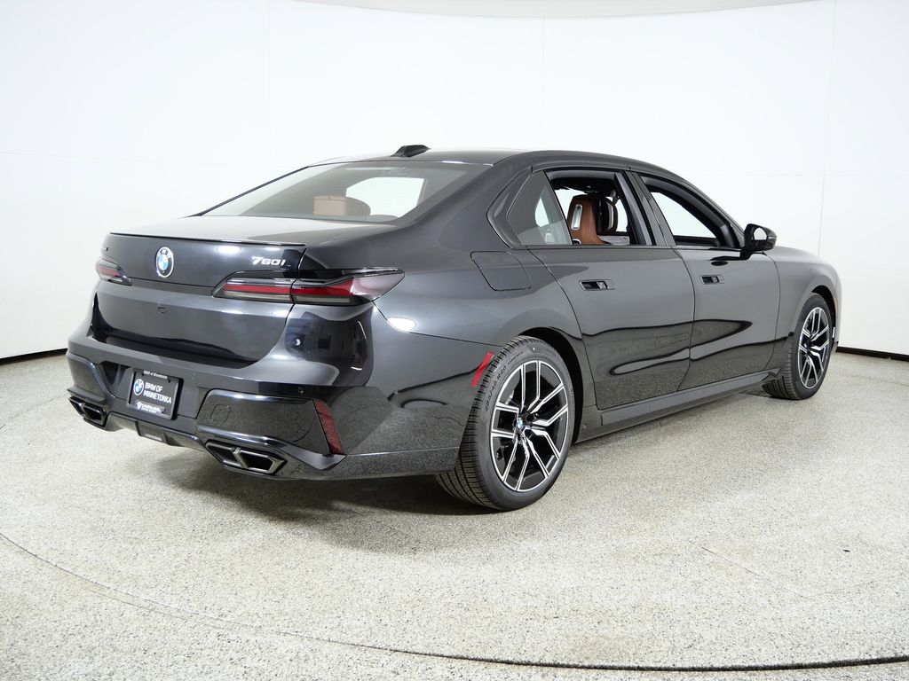 Thumbnail: 2026 BMW 7 Series - 9