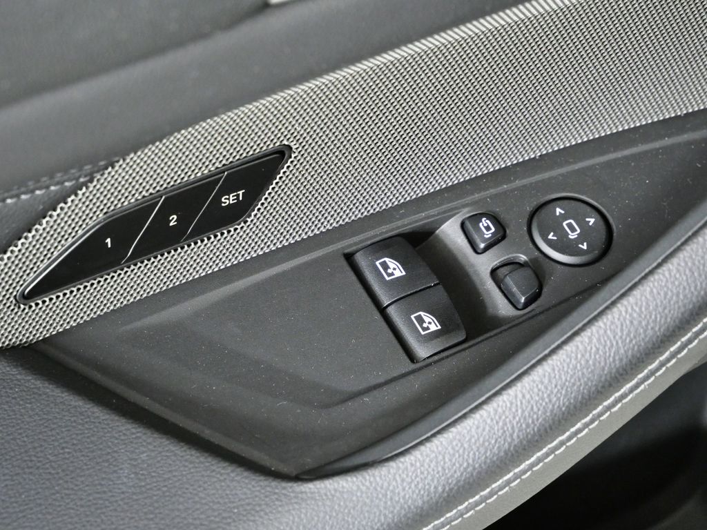 Thumbnail: 2023 BMW 4 Series - 36