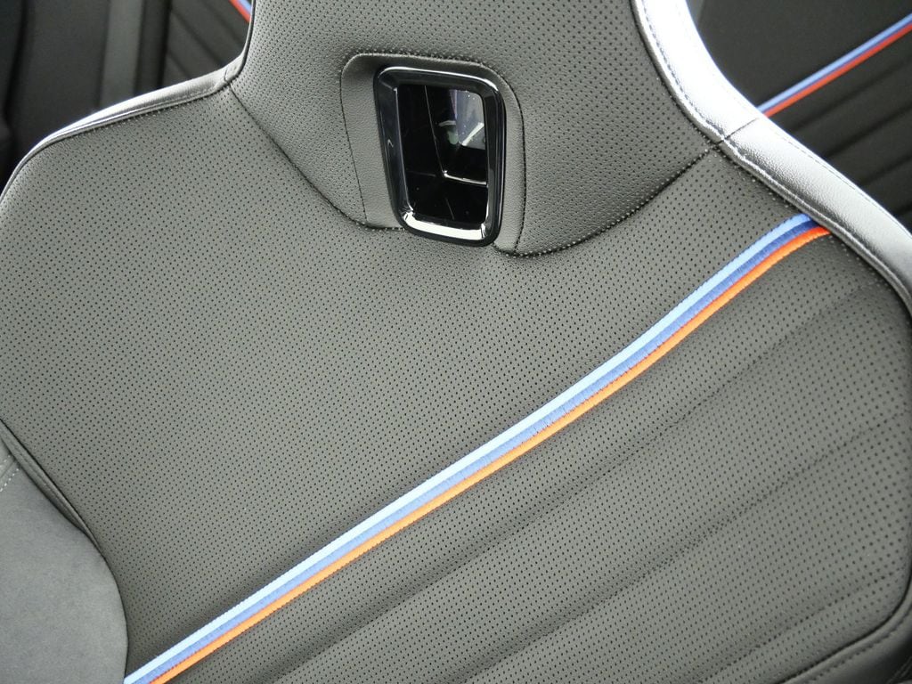 Thumbnail: 2026 BMW iX - 40