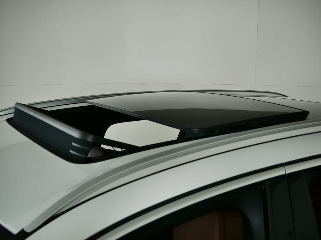Thumbnail: 2023 BMW X5 - 23