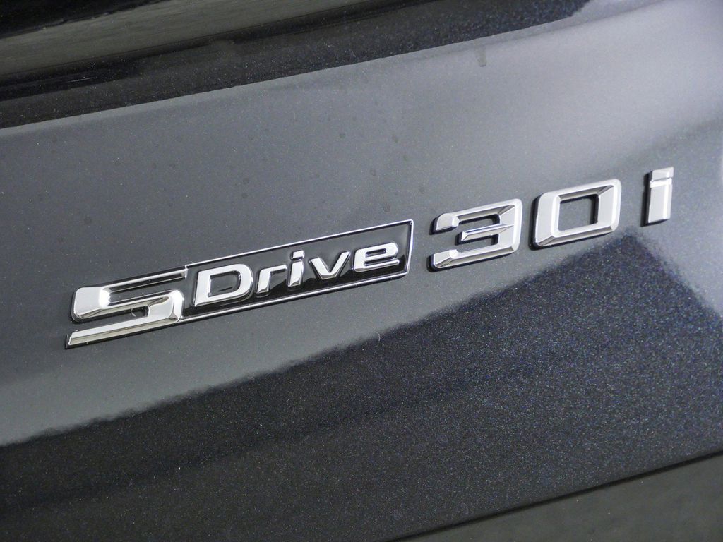 Thumbnail: 2026 BMW Z4 - 12