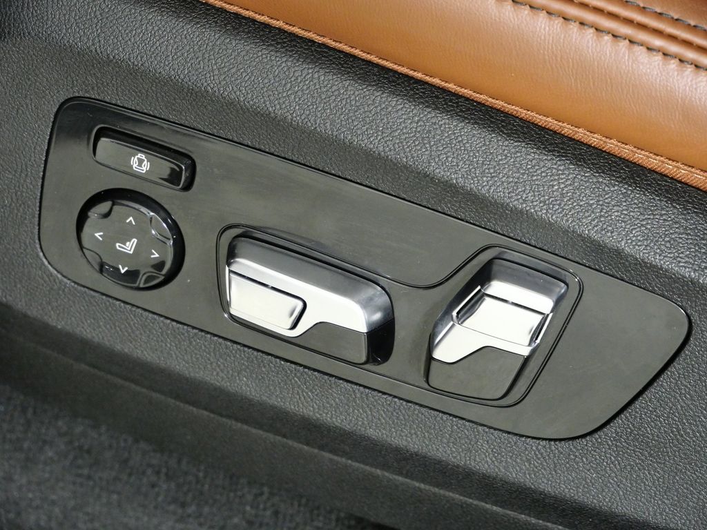 Thumbnail: 2023 BMW X5 - 43