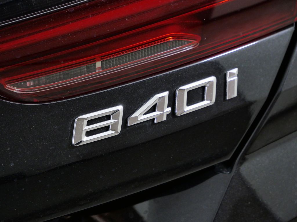 Thumbnail: 2026 BMW 8 Series - 12